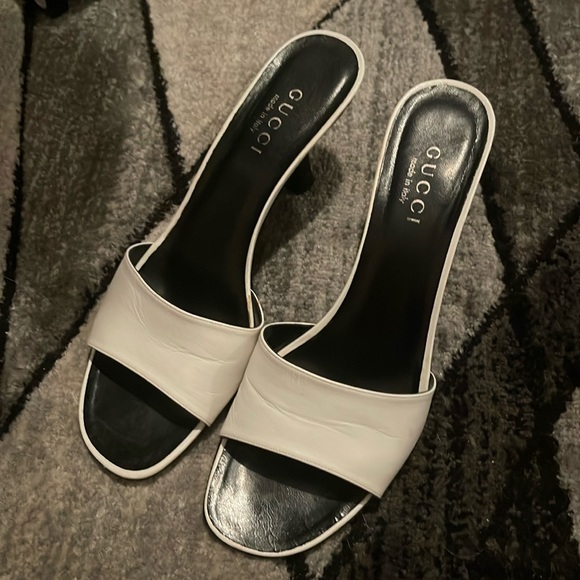 White Gucci heels - Picture 1 of 4